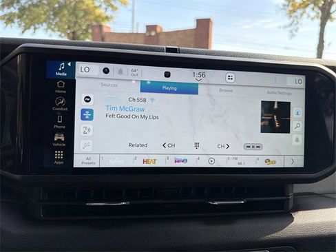 Used 2024 Jeep Gladiator Sport image 27