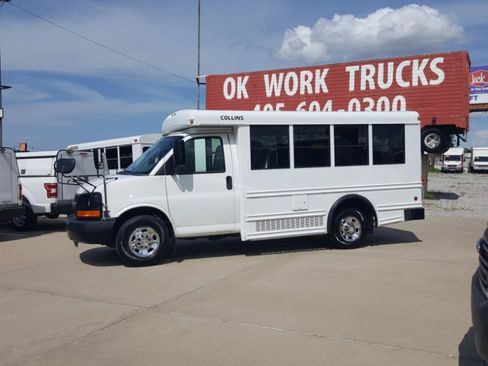Used 2011 Chevrolet Express 3500 w/ School Bus Package RWD image 2