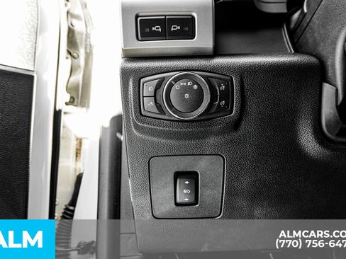 Used 2017 Ford F150 Lariat image 31