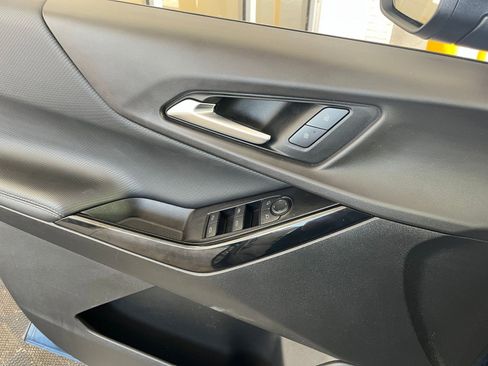 Used 2025 Chevrolet Equinox LT image 20