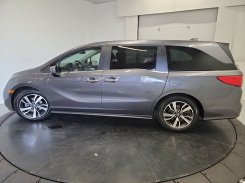 Used 2023 Honda Odyssey Touring image 5