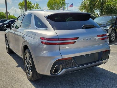 Used 2022 Genesis GV70 2.5T w/ Advanced Package AWD/4WD image 3