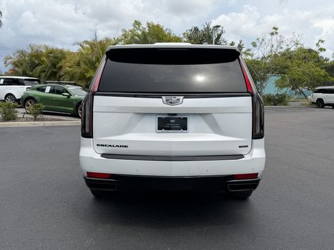 Certified 2023 Cadillac Escalade ESV Sport Platinum w/ LPO, ONYX Package AWD/4WD image 4
