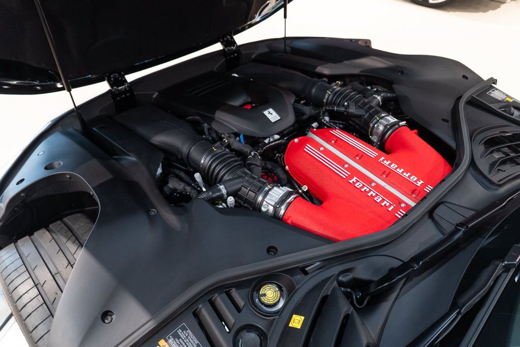 Used 2026 Ferrari 12Cilindri Spider RWD image 16