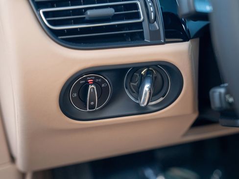 New 2026 Porsche Macan S image 14