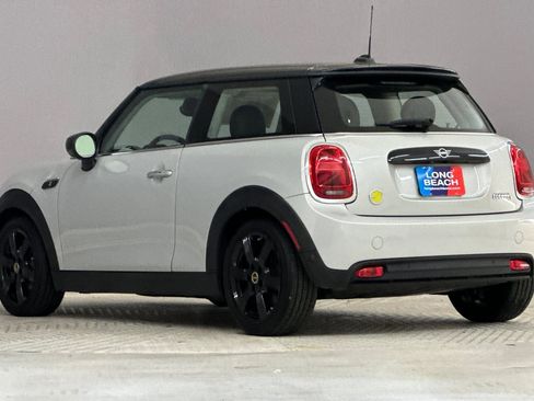 Used 2023 MINI Cooper SE image 3