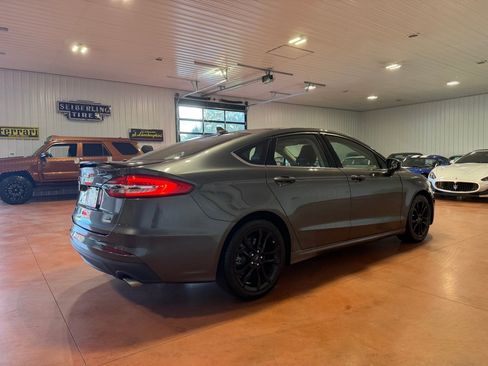Used 2019 Ford Fusion SE w/ Equipment Group 151A image 8