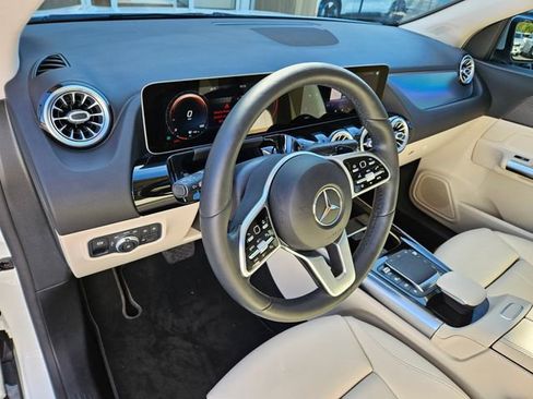 Used 2021 Mercedes-Benz GLA 250 4MATIC image 19