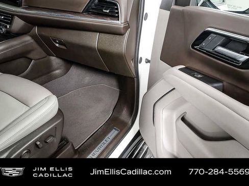Used 2025 Chevrolet Tahoe LT AWD/4WD image 24