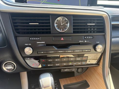 Used 2022 Lexus RX 350L w/ Premium Package image 20