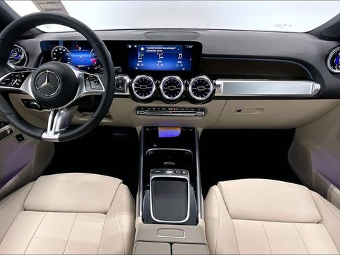New 2026 Mercedes-Benz GLB 250 image 5