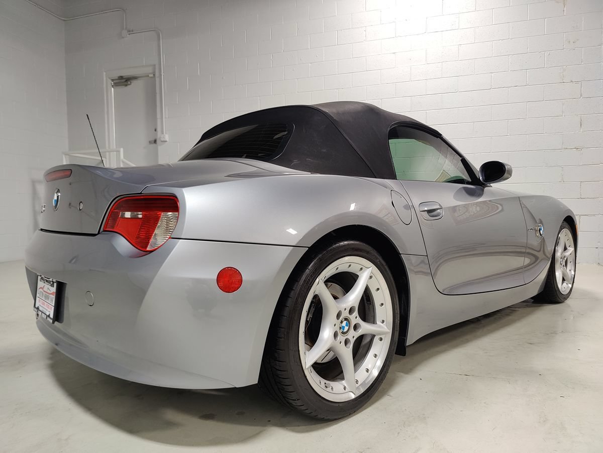 Used 2007 BMW Z4 3.0si RWD image 9