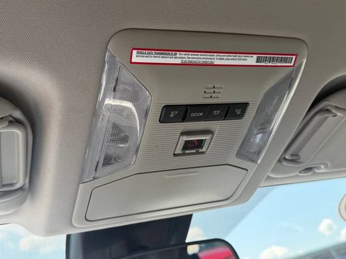 Used 2023 Toyota RAV4 XLE FWD image 27