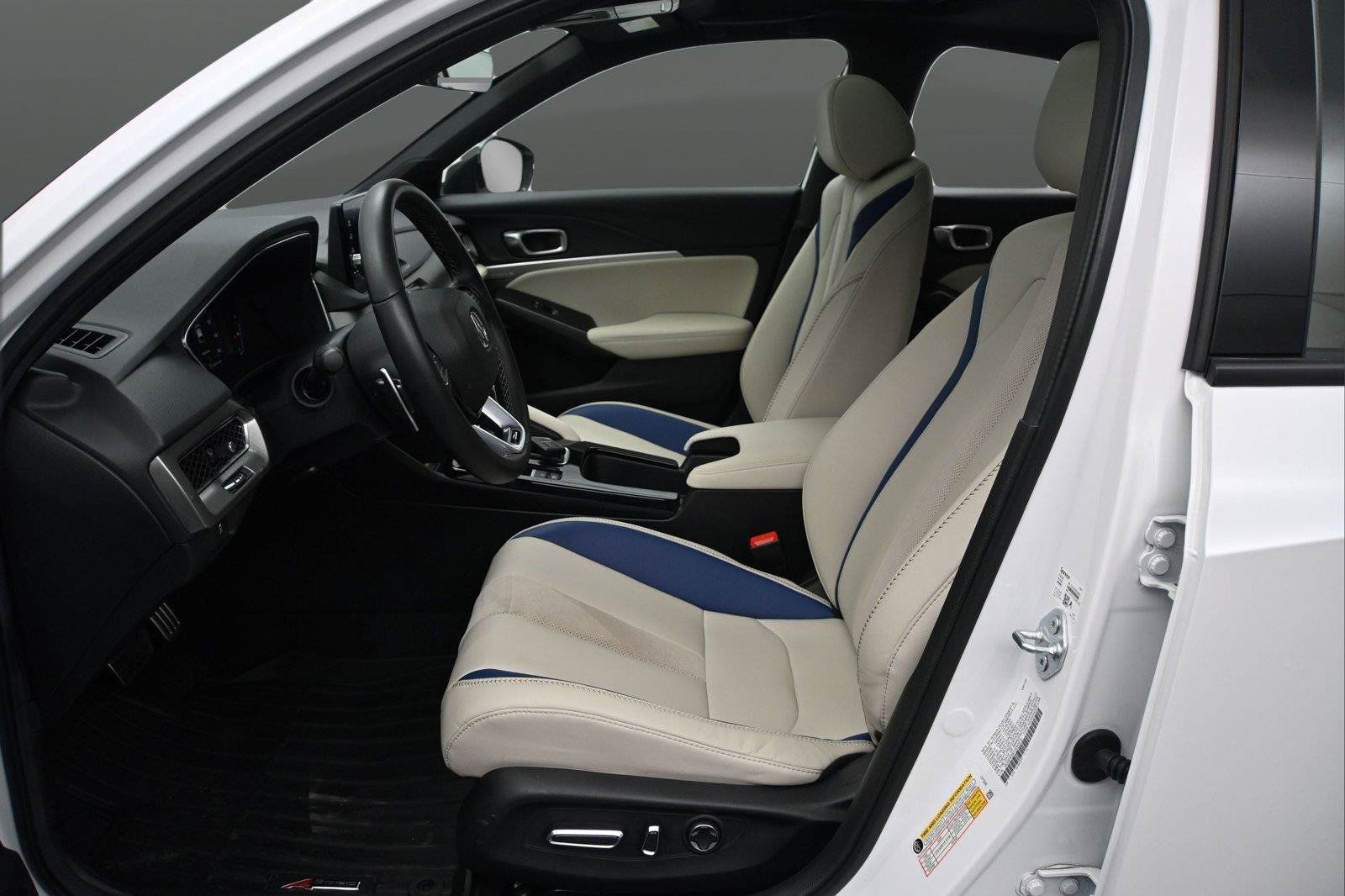 Used 2026 Acura Integra A-Spec w/ Technology Package FWD image 9