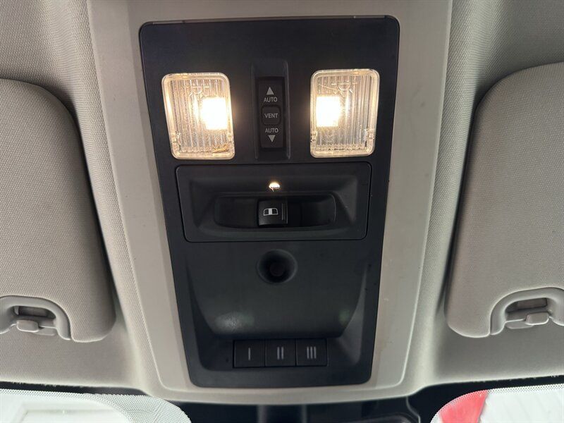 Used 2016 RAM 1500 Laramie w/ Convenience Group AWD/4WD image 12