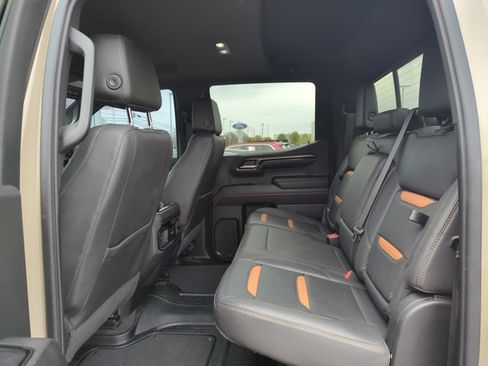 Used 2023 GMC Sierra 1500 AT4 w/ Technology Package image 18