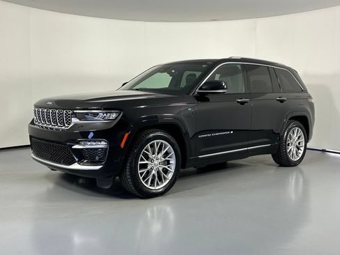 Used 2022 Jeep Grand Cherokee Summit AWD/4WD image 3