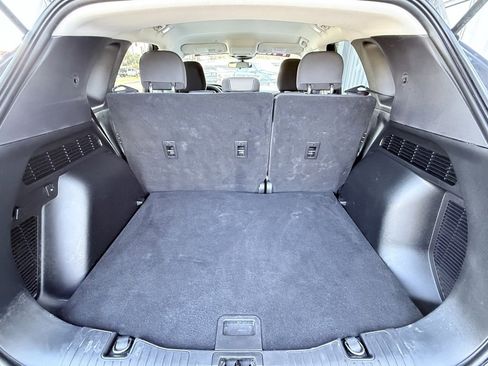 Used 2021 Ford Escape SE image 30