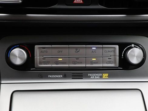 Used 2023 Hyundai Kona SE w/ Cargo Package image 23