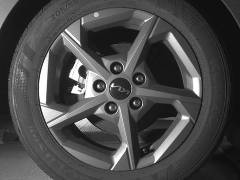 Used 2025 Kia K4 LXS image 15