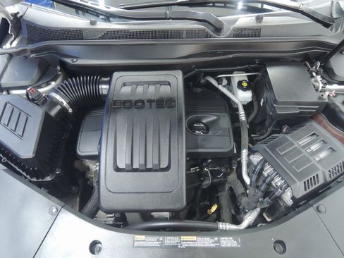 Used 2017 Chevrolet Equinox LT w/ Convenience Package image 38