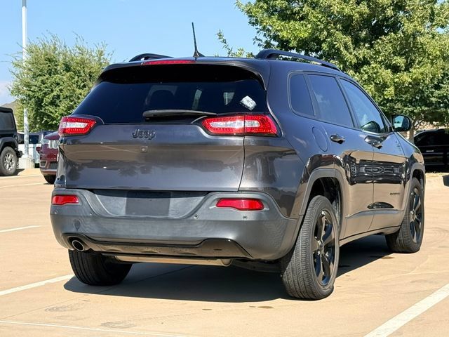 Used 2018 Jeep Cherokee Limited w/ Luxury Group FWD image 13