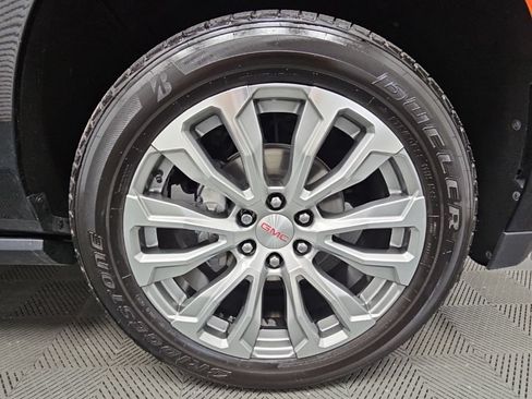 Used 2023 GMC Yukon XL Denali AWD/4WD image 53