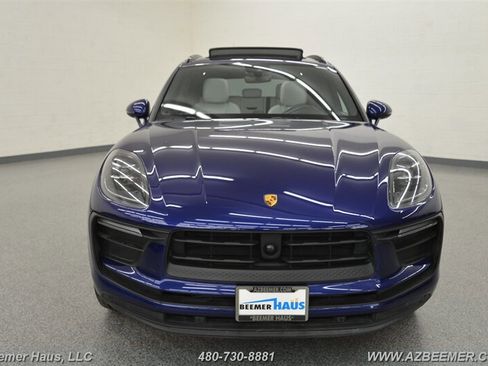 Used 2023 Porsche Macan image 5