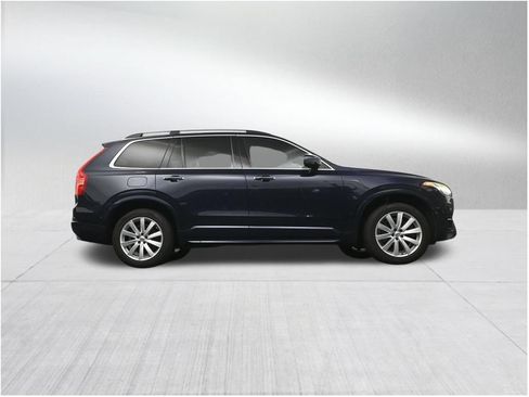 Used 2017 Volvo XC90 T6 Momentum w/ Vision Package AWD/4WD image 27
