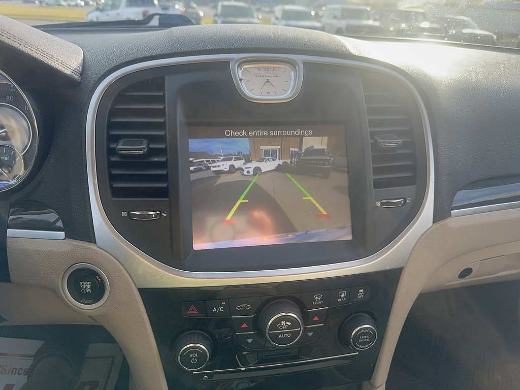 Used 2014 Chrysler 300 AWD w/ Driver Convenience Group image 5