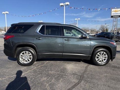 Used 2021 Chevrolet Traverse LT image 14
