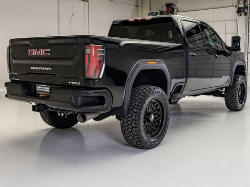 Used 2026 GMC Sierra 2500 AT4 AWD/4WD image 15