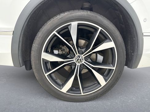 Used 2023 Volkswagen Tiguan SEL R-Line AWD/4WD image 21