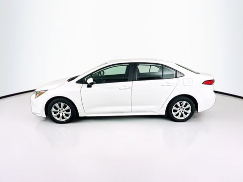 Used 2024 Toyota Corolla LE image 4