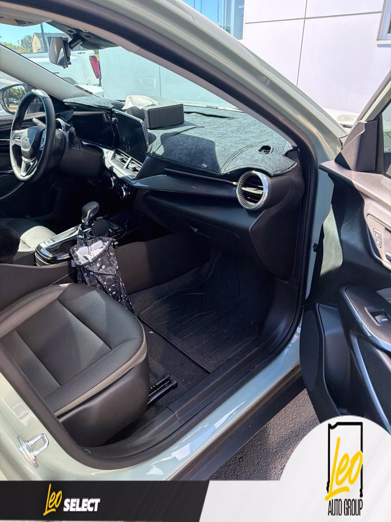 Used 2025 Chevrolet Trax ACTIV w/ Driver Confidence Package FWD image 9