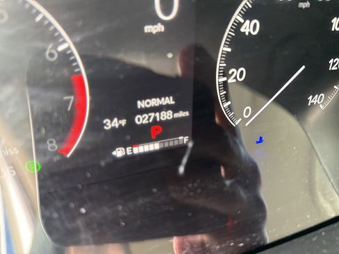 Used 2025 Honda CR-V LX image 10