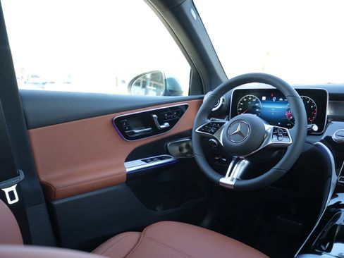 New 2026 Mercedes-Benz GLC 300 4MATIC image 22