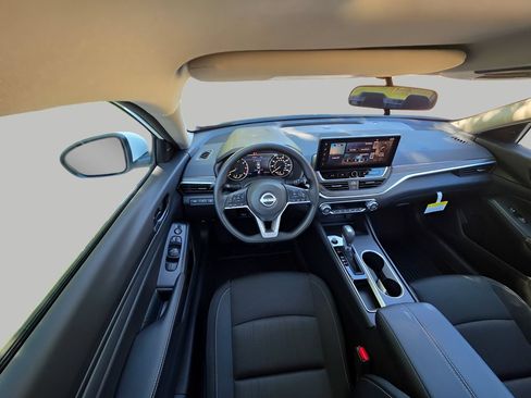 New 2026 Nissan Altima 2.5 SV w/ SV Special Edition Package FWD image 11
