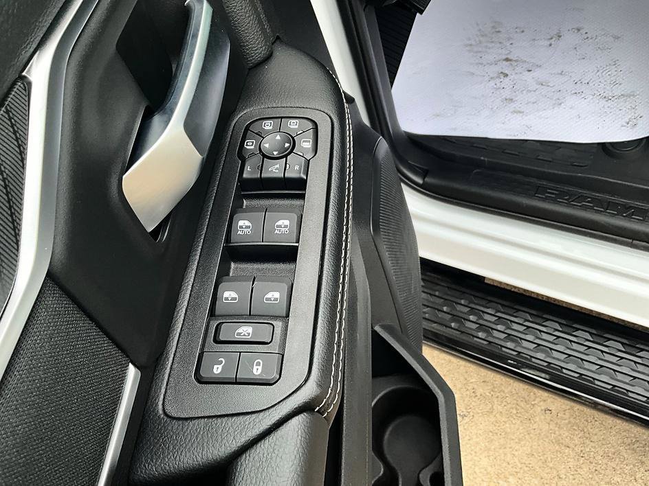 New 2027 RAM 3500 Big Horn AWD/4WD image 14