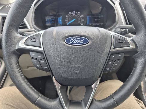 Used 2024 Ford Edge Titanium AWD/4WD image 9