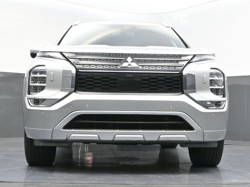 Used 2022 Mitsubishi Outlander SEL image 40