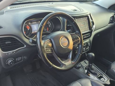 Used 2020 Jeep Cherokee Limited AWD/4WD image 12