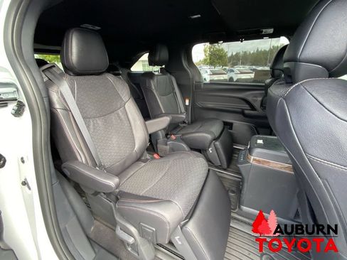 New 2026 Toyota Sienna Platinum AWD/4WD image 18
