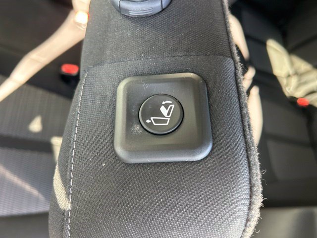 Used 2022 Kia Sorento LX AWD/4WD image 41
