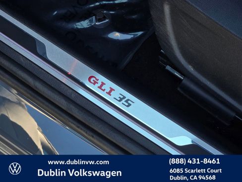 Used 2019 Volkswagen Jetta GLI image 10