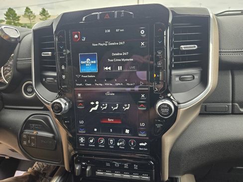 Used 2019 RAM 2500 Laramie w/ Night Edition AWD/4WD image 18