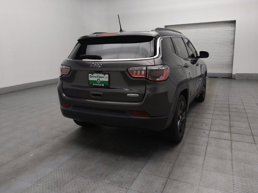 Used 2022 Jeep Compass Latitude w/ Sun and Sound Group FWD image 9