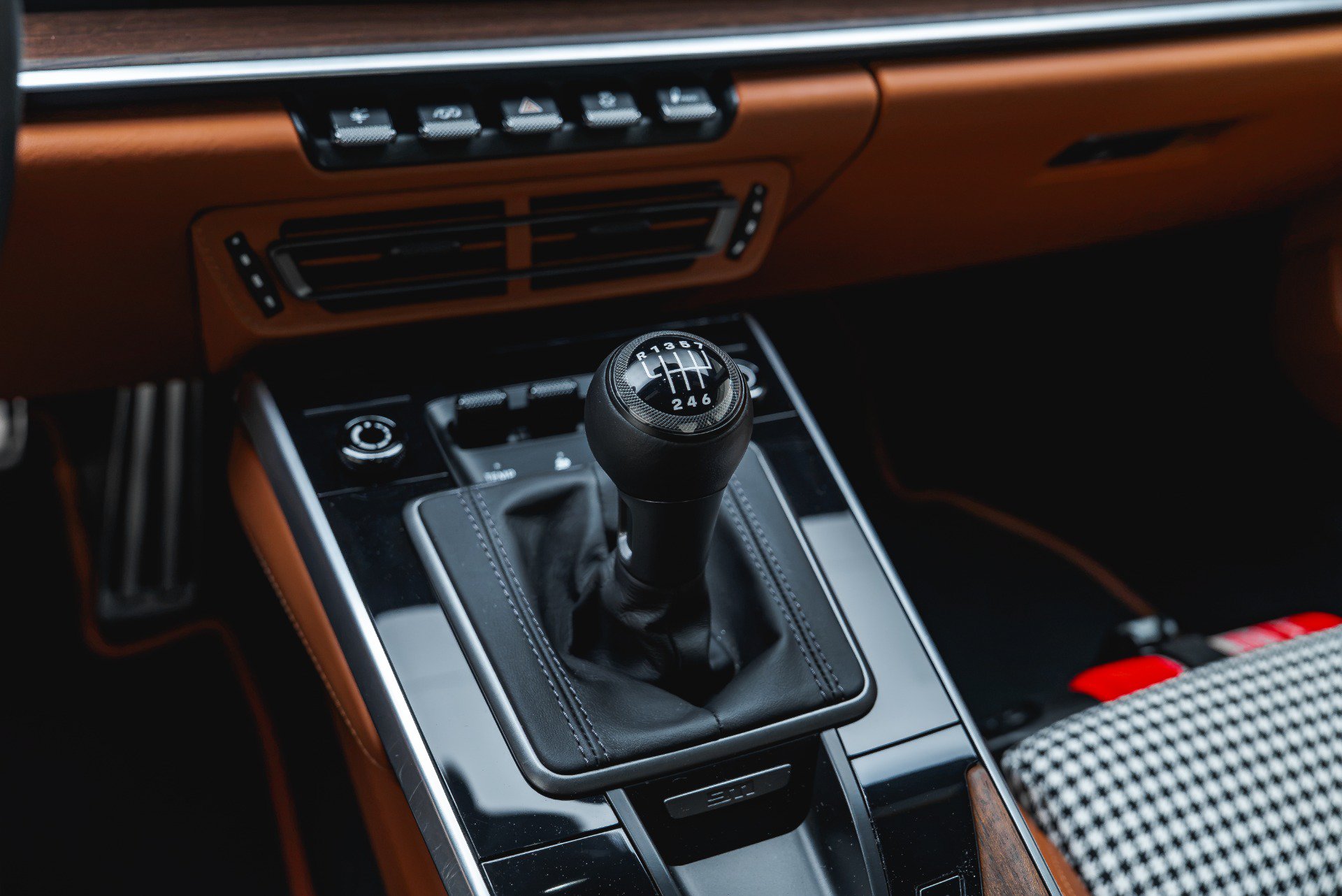 Used 2023 Porsche 911 Sport Classic RWD image 77