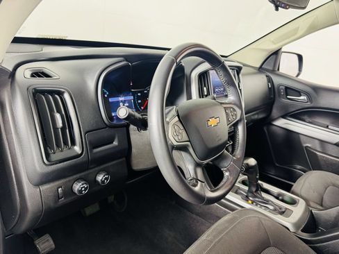 Used 2020 Chevrolet Colorado LT w/ LPO, Premium Interior Package AWD/4WD image 8