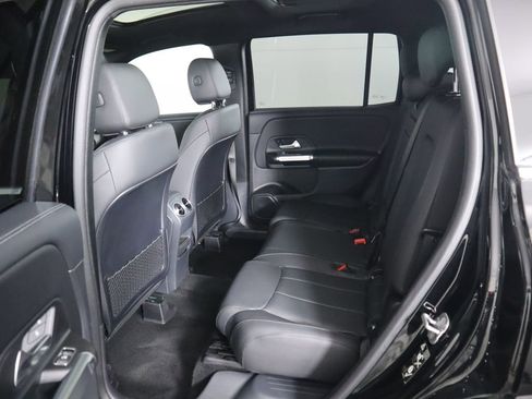 Certified 2025 Mercedes-Benz GLB 250 image 21